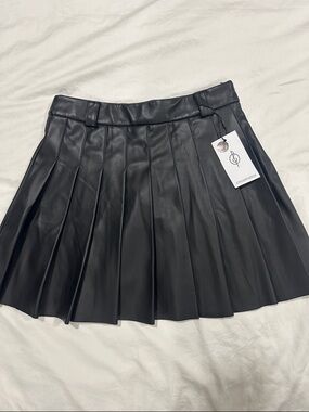 stradivarius Black Faux Leather Pleated Skater Skirt